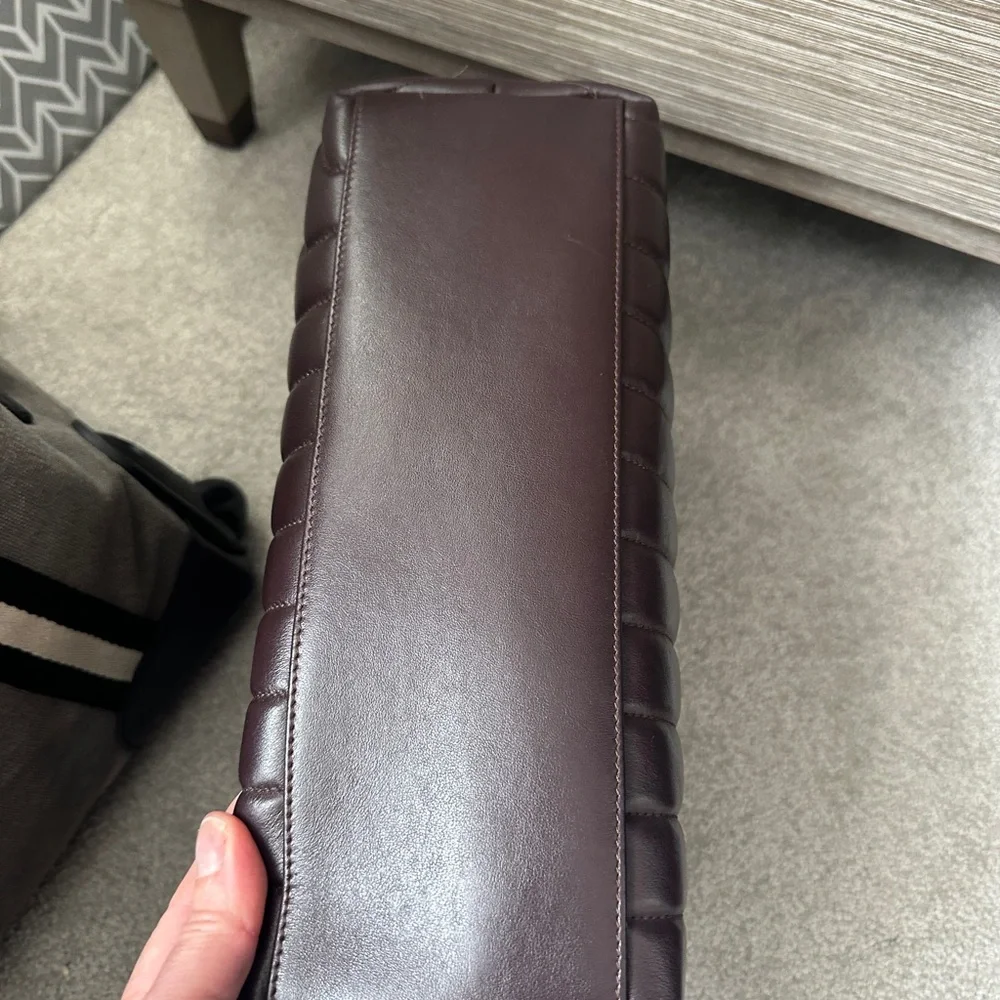 Authentic Saint Laurent Medium Loulou amaranto - Picture 8 of 11